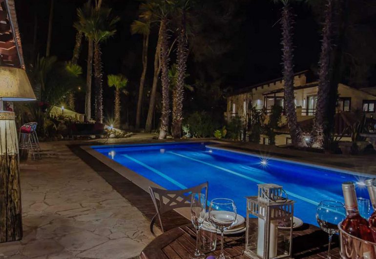 villa piscine privée vacances